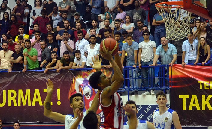 Lefke Avrupa finalde 79-76