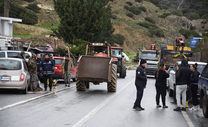 Kayalar-Sadrazamköy ana yolu trafiğe açıldı