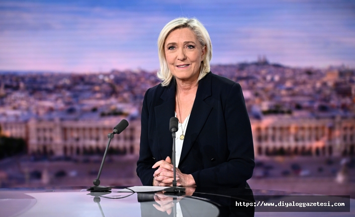 Le Pen geliyor