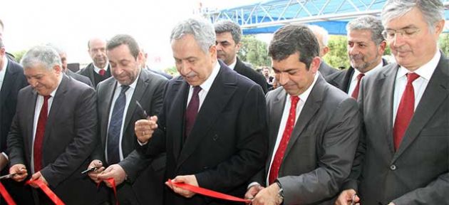 Bülent Arınç'tan eğitime övgü