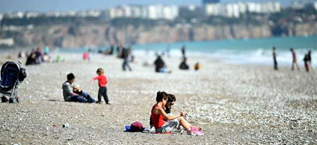 Güneşin tadını çıkardılar