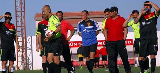 Hükmen mağlubiyet var puan silme yok