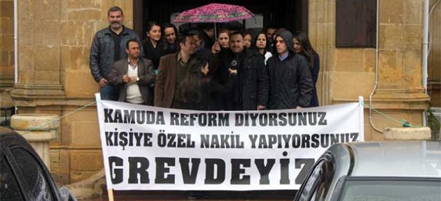 Kaymakamlıklarda uyarı grevi yapıldı