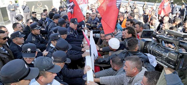  “O koltukları terk edeceksiniz”