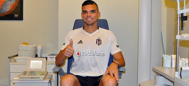 Pepe resmen Beşiktaş'ta