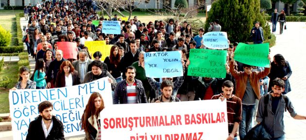 Şarkılı protesto