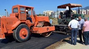 Lavinium Sitesi’ne asfalt yol çalışması başlatıldı