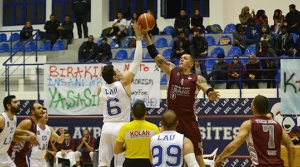 YDÜ deplasmanda galip