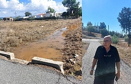 Ulukışla’da köy içerisindeki köprü sağanak yağmurlarda sulara gömülüyor