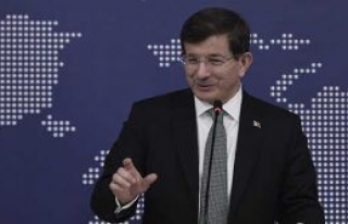 Davutoğlu: Soğuk savaş bitmedi