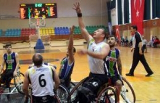 Konuk Balıkesir galip 58 – 62  