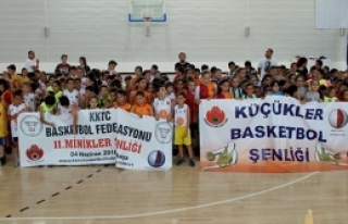 Miniklerin basketbol coşkusu