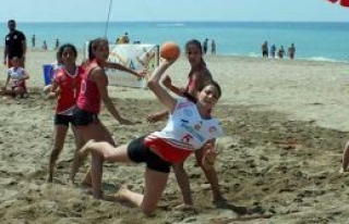 Plajın ilk turnuvası Bafra’da