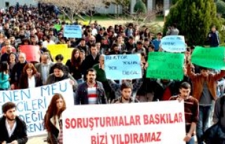 Şarkılı protesto